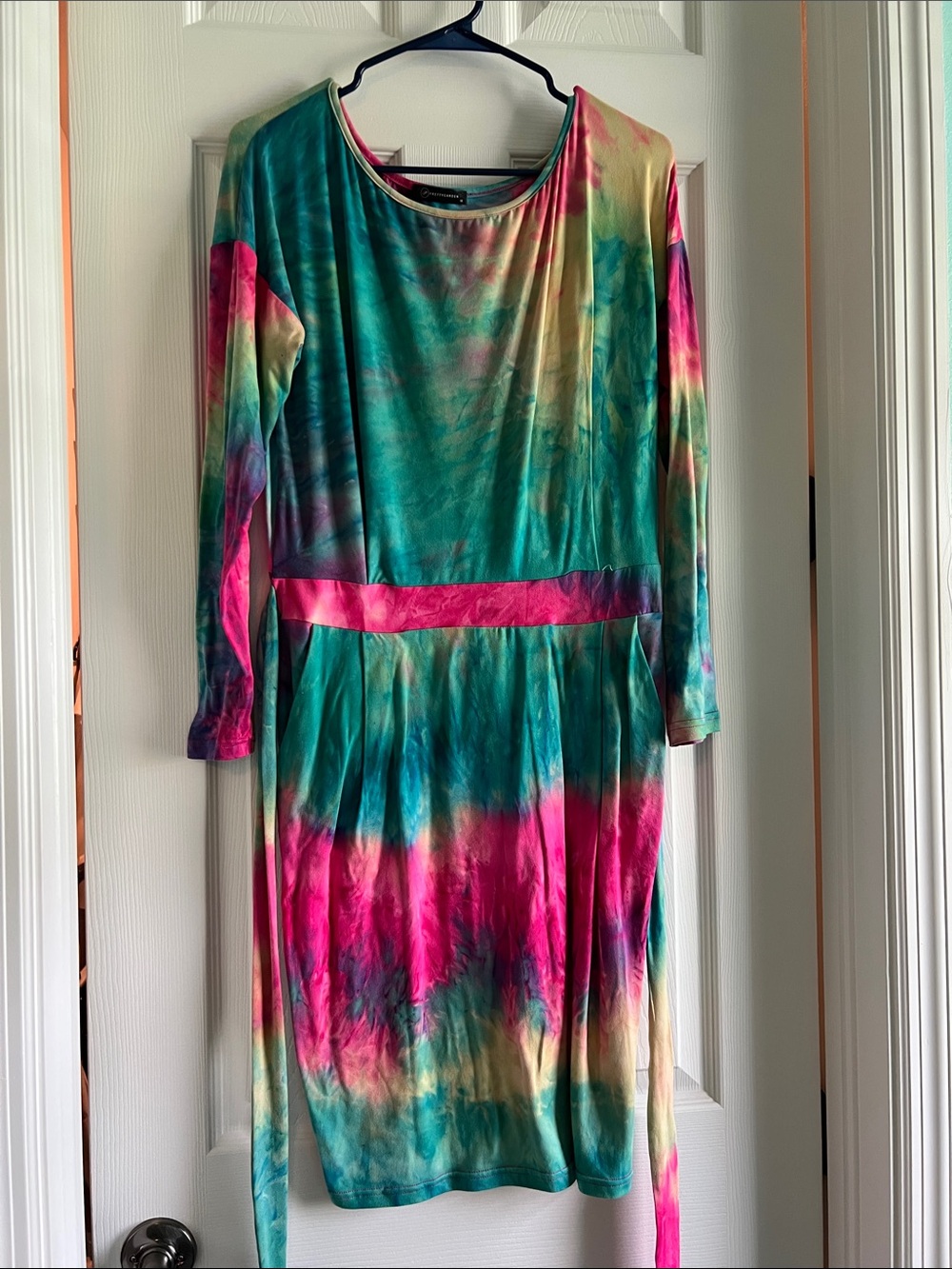 Long-Sleeve Tie-Dye Waist-Accent Dress in Teal & Pink